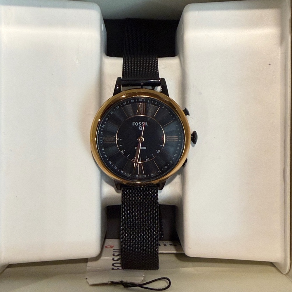 Fossil Hybrid Smartwatch in Black and Rose Gold Jacqueline Model